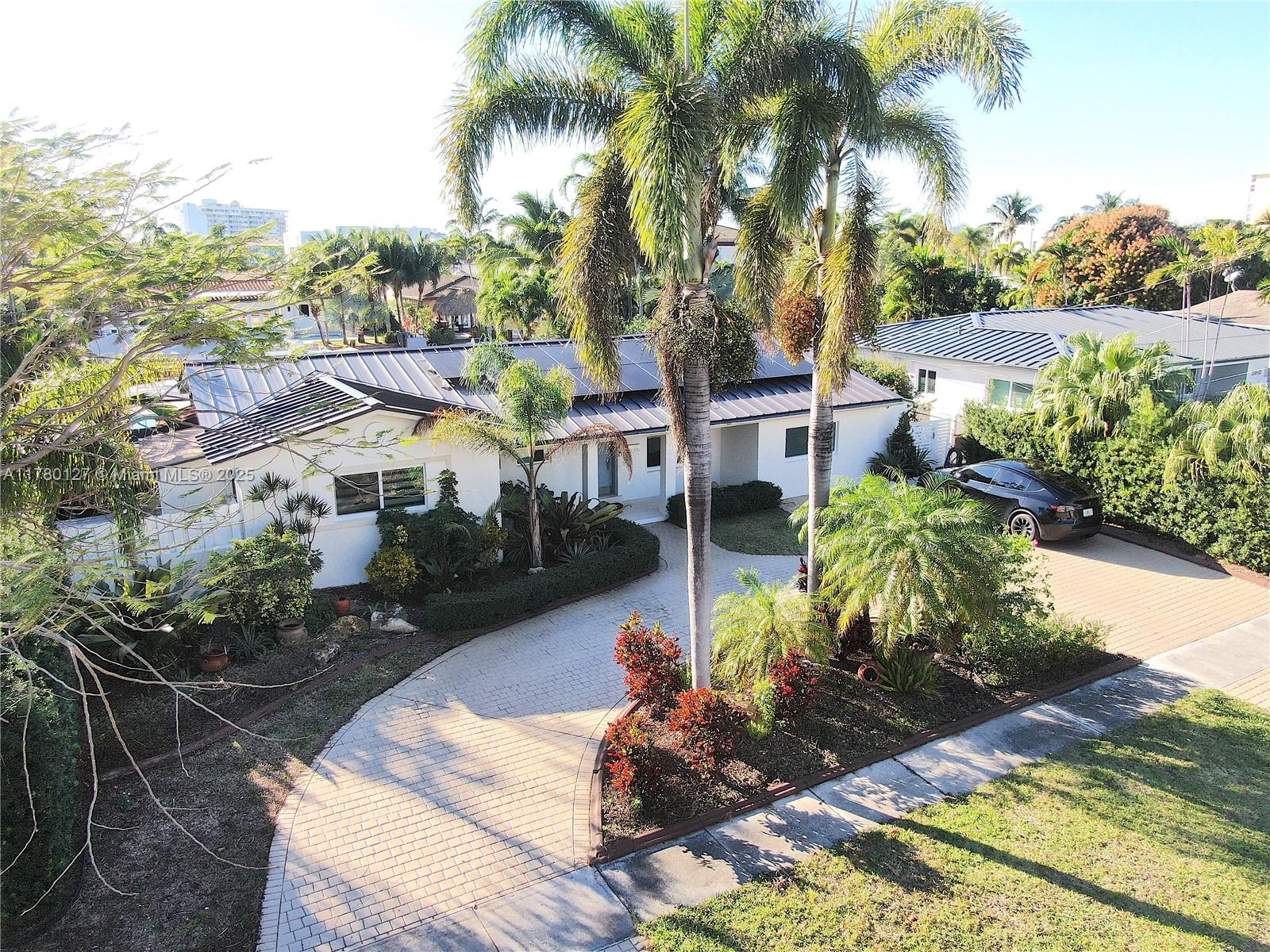 13000 Coronado Ln