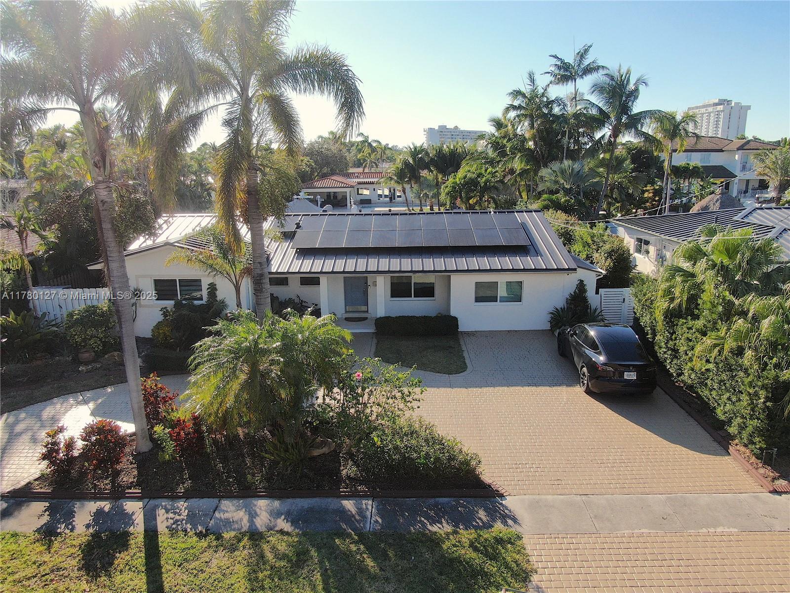 13000 Coronado Ln