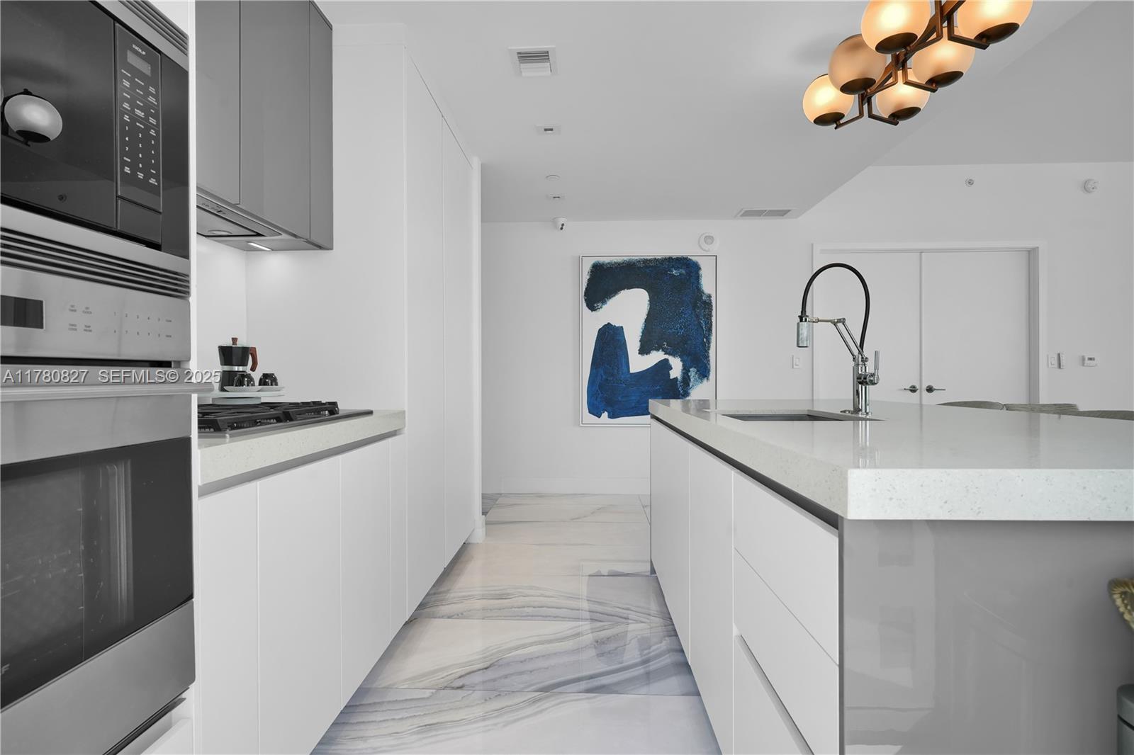 788 NE 23rd St # 1001