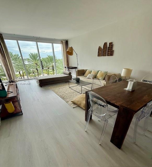 10275 Collins Ave # 429