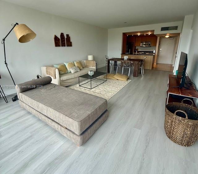 10275 Collins Ave # 429