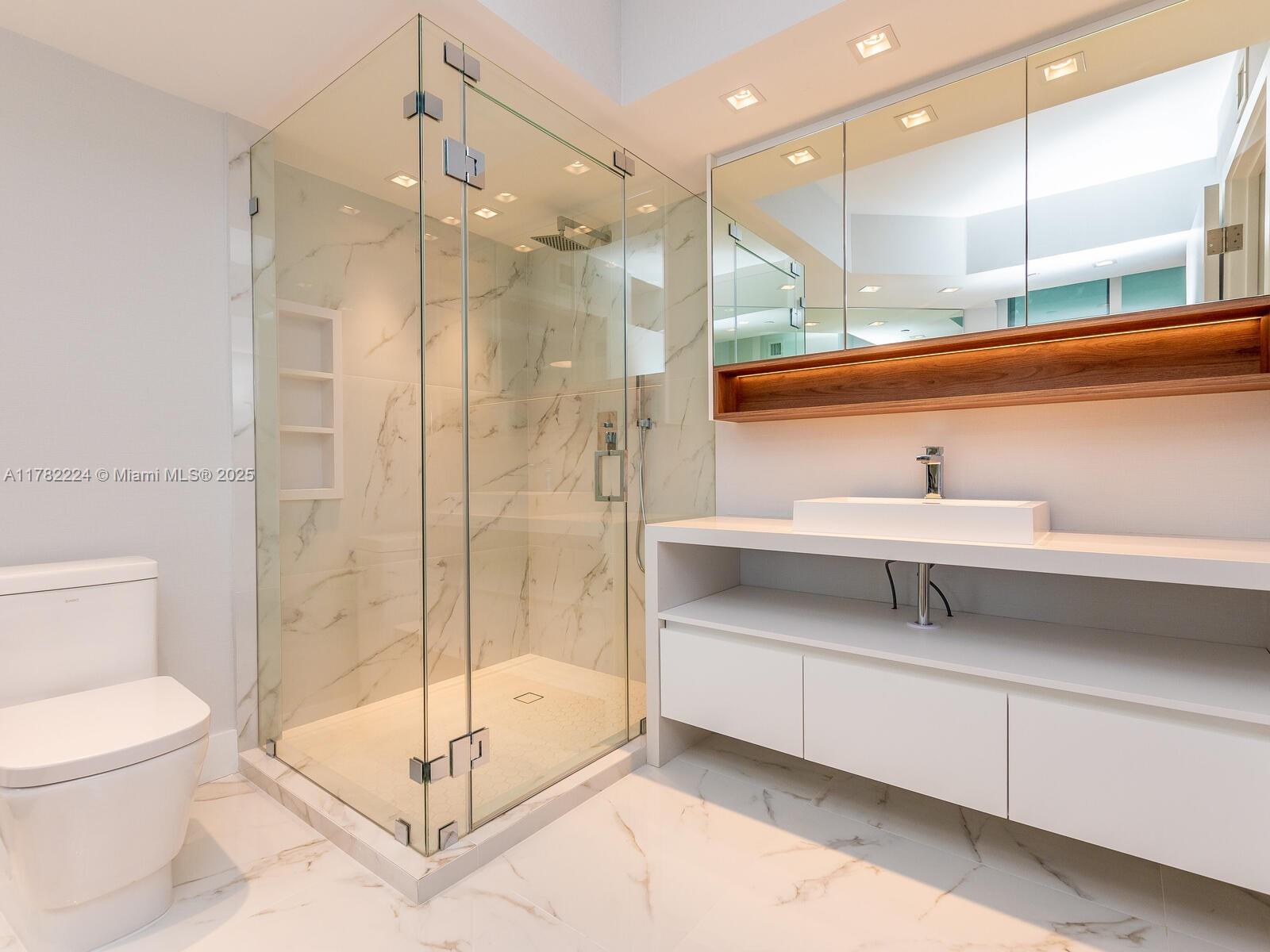 18671 Collins Ave # 3103