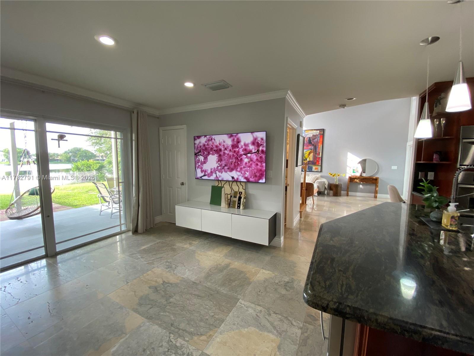 480 SW 203rd Ave # 480