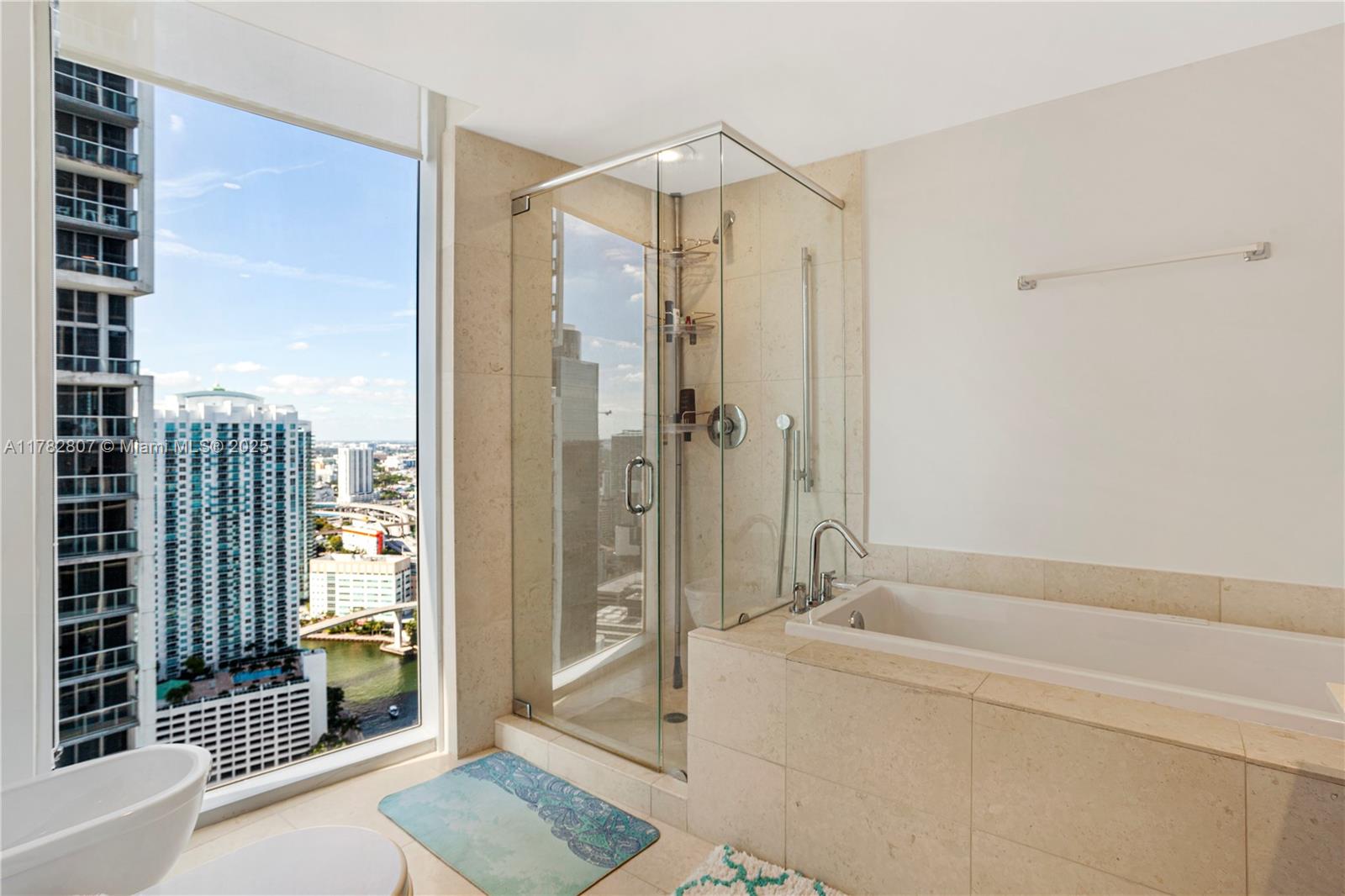 475 Brickell Ave # 3813
