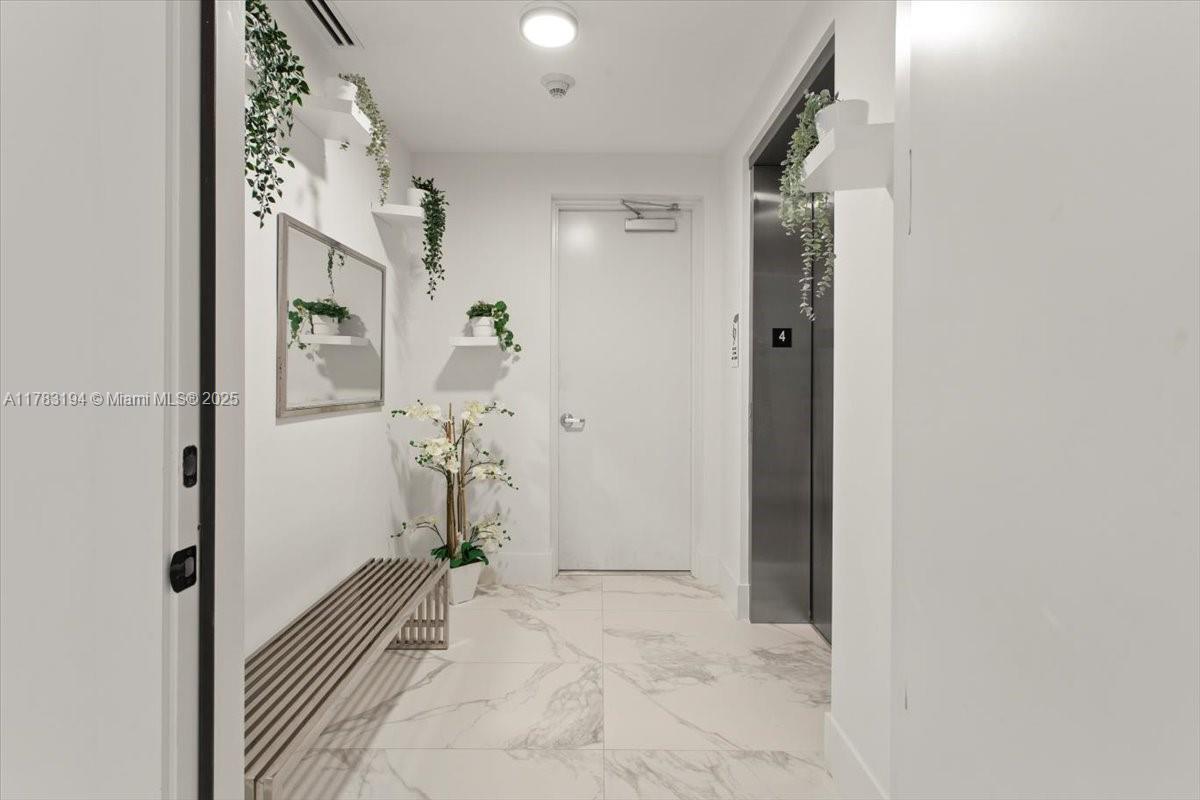 160 Isle Of Venice Dr. # 403