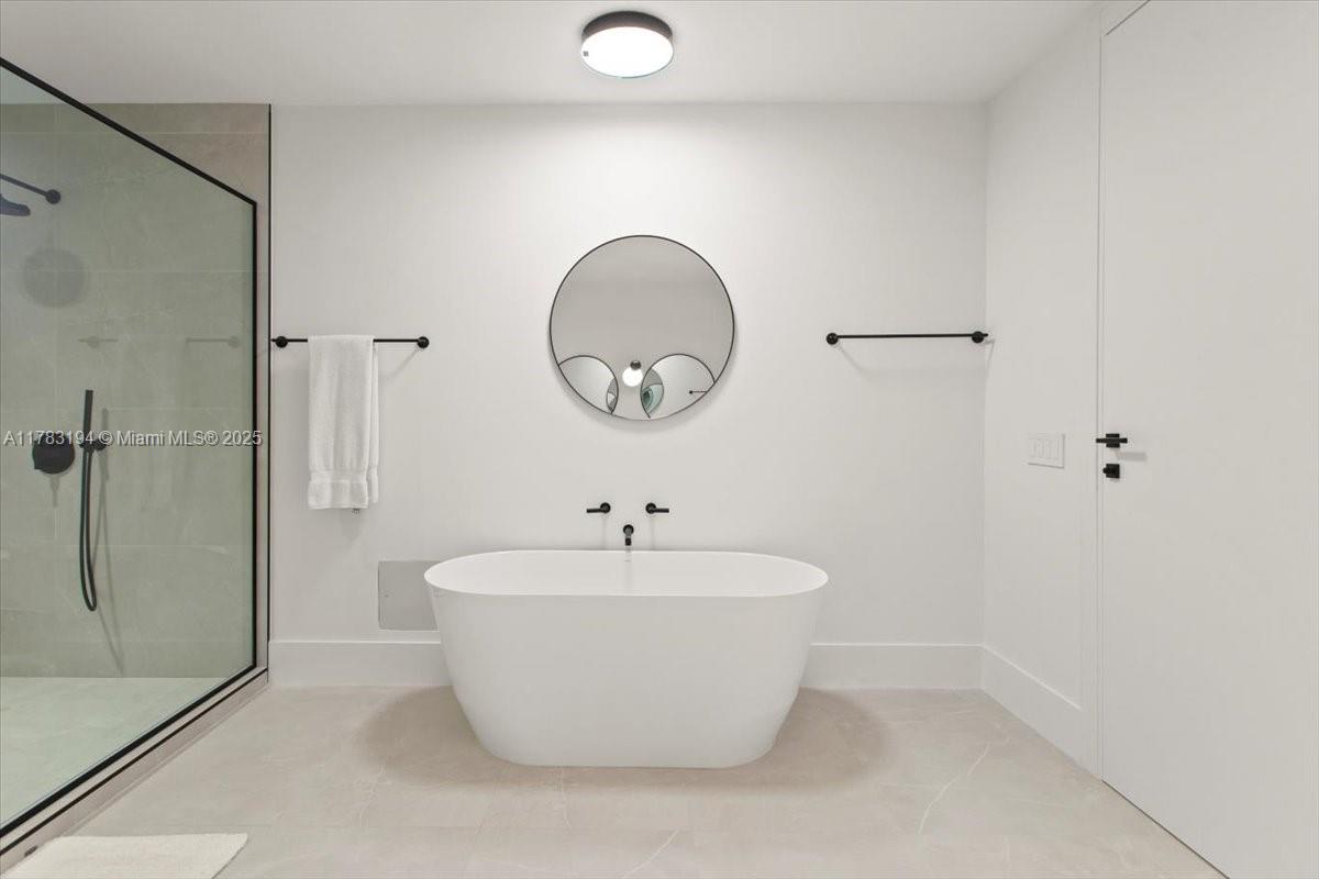 160 Isle Of Venice Dr. # 403