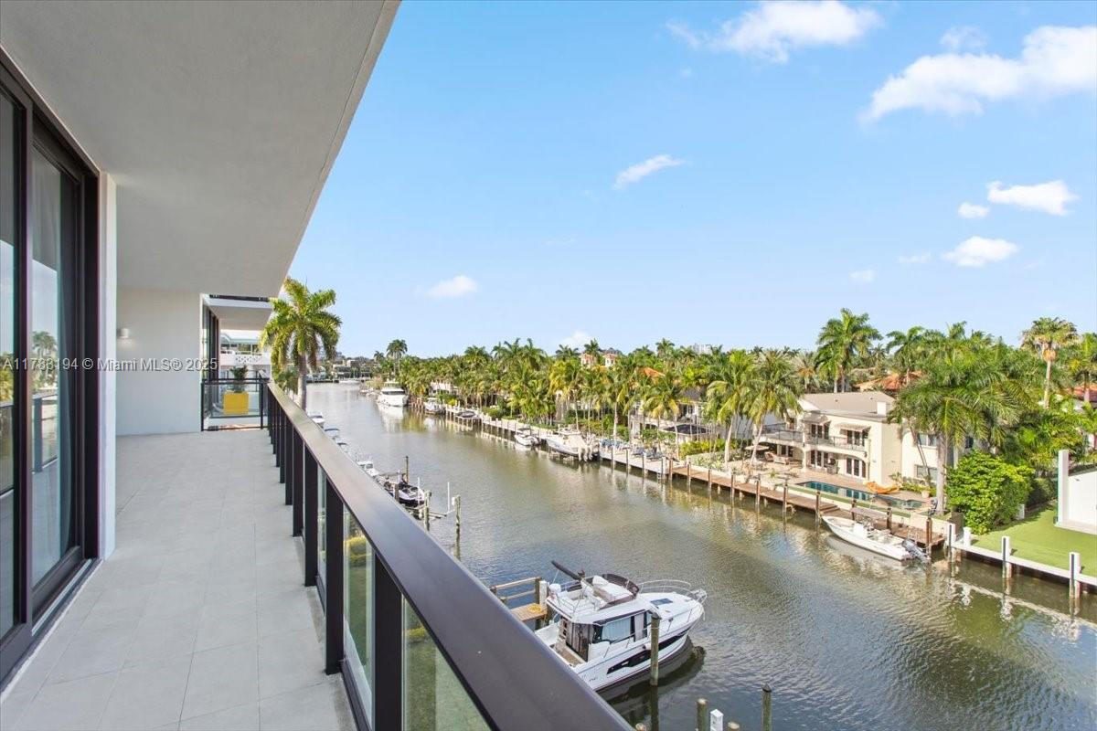 160 Isle Of Venice Dr. # 403