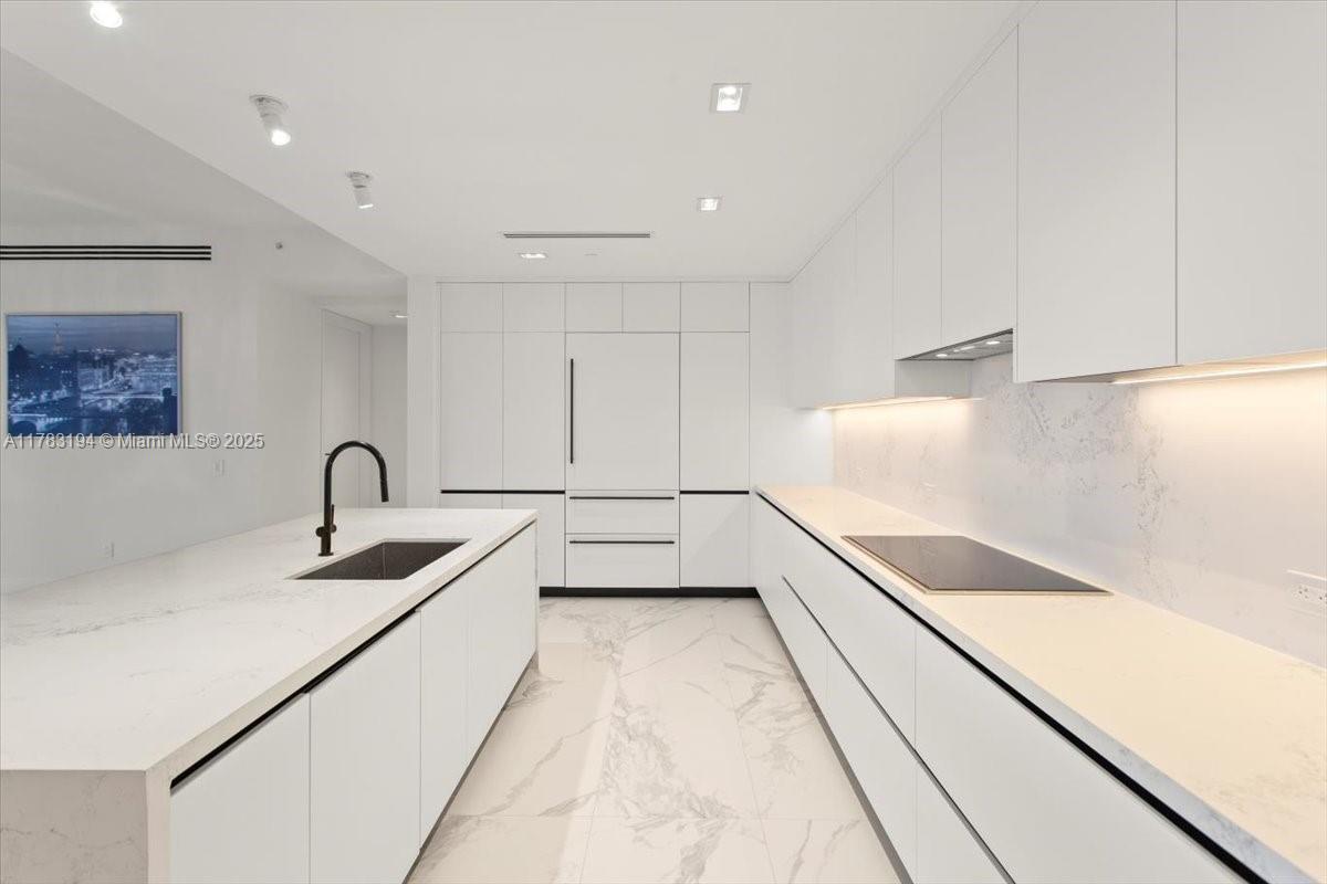 160 Isle Of Venice Dr. # 403