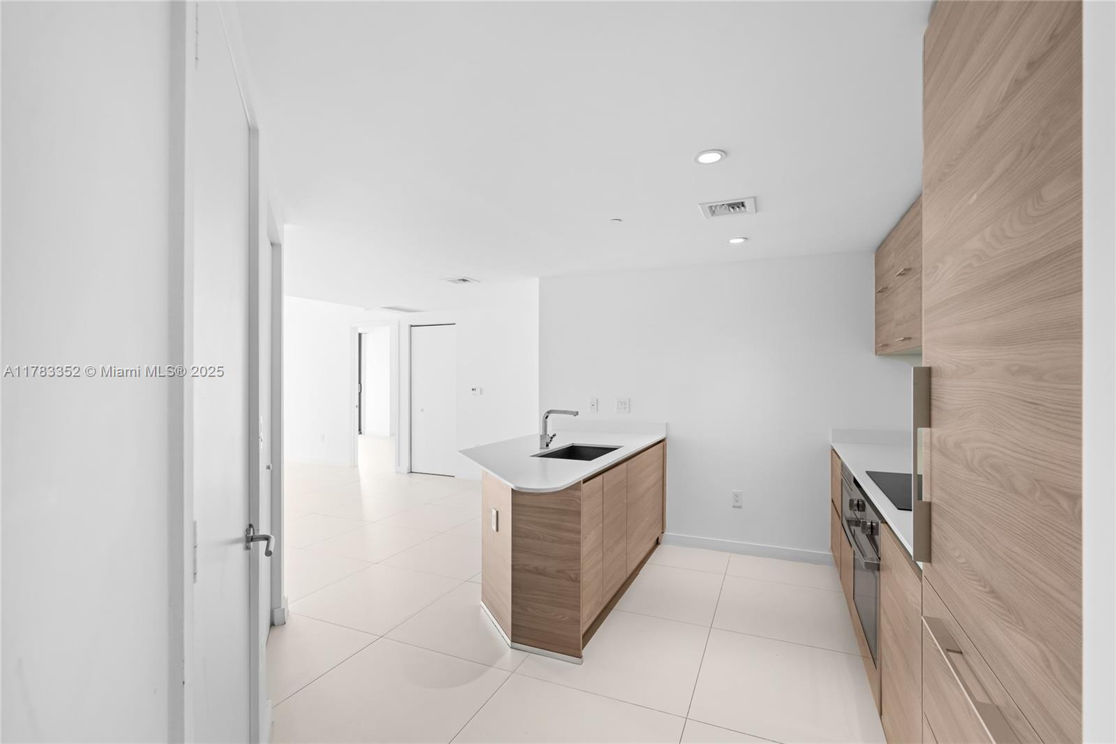 1300 S Miami Ave Unit: 1409