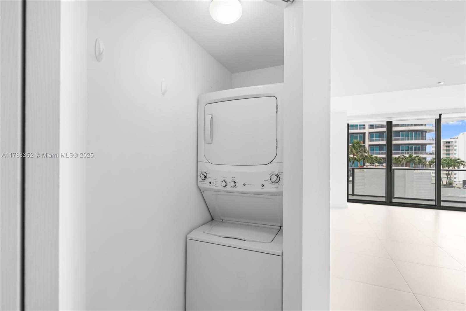 1300 S Miami Ave Unit: 1409