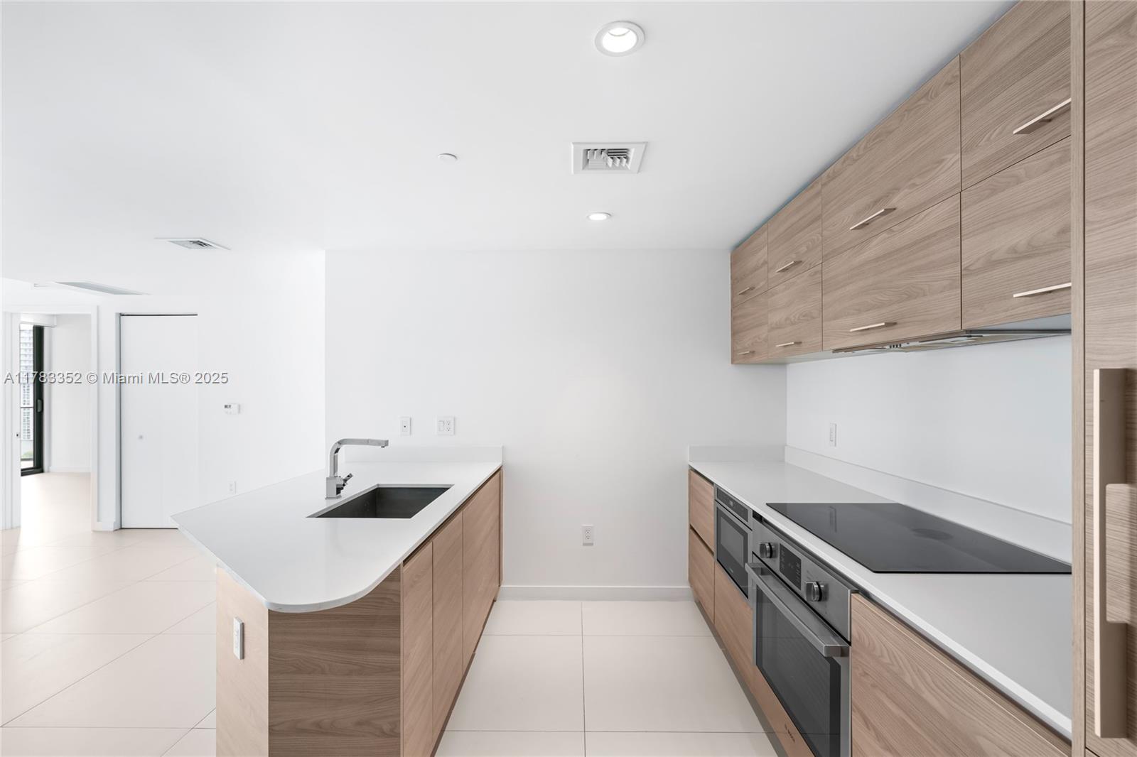 1300 S Miami Ave Unit: 1409