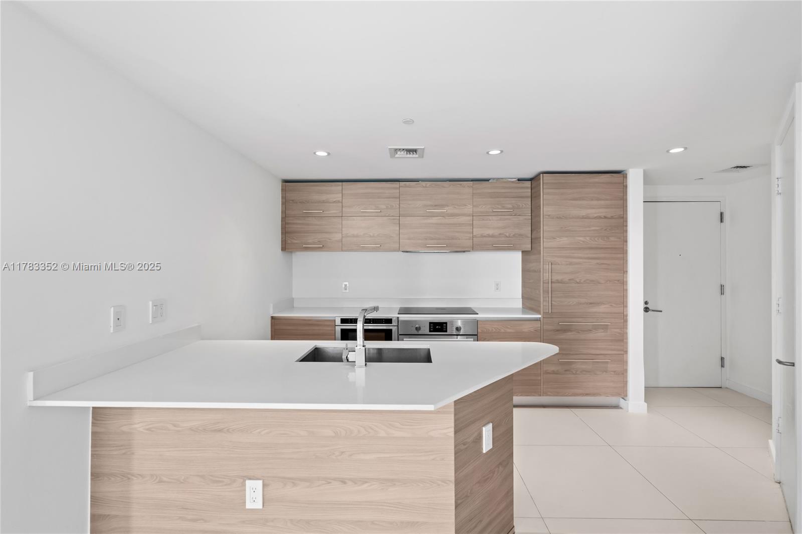 1300 S Miami Ave Unit: 1409