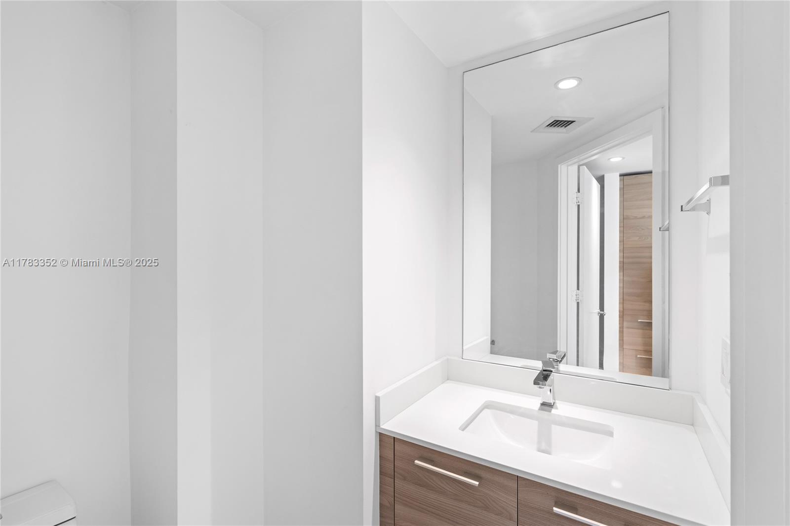 1300 S Miami Ave Unit: 1409