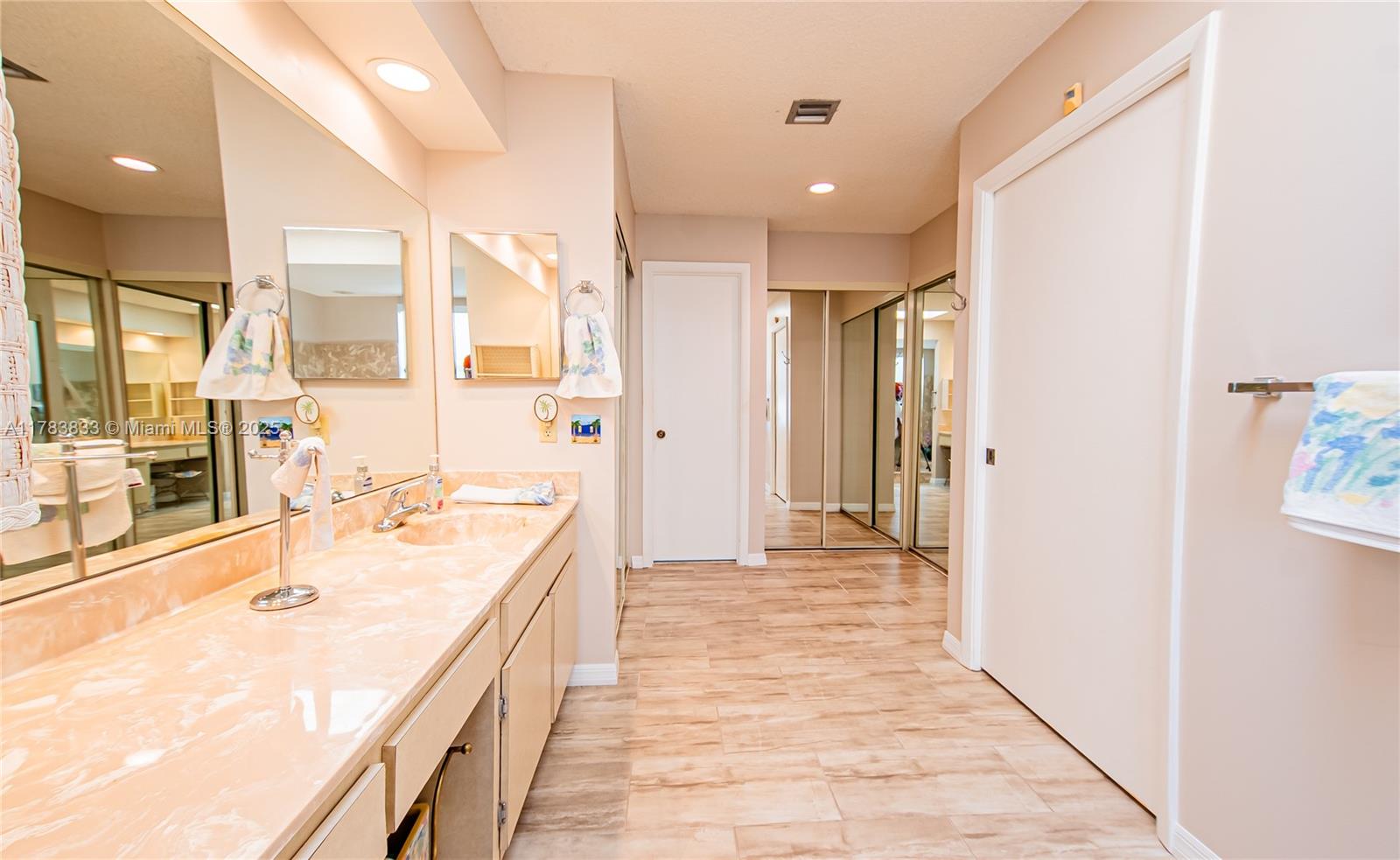 17411 NW 62 Ct