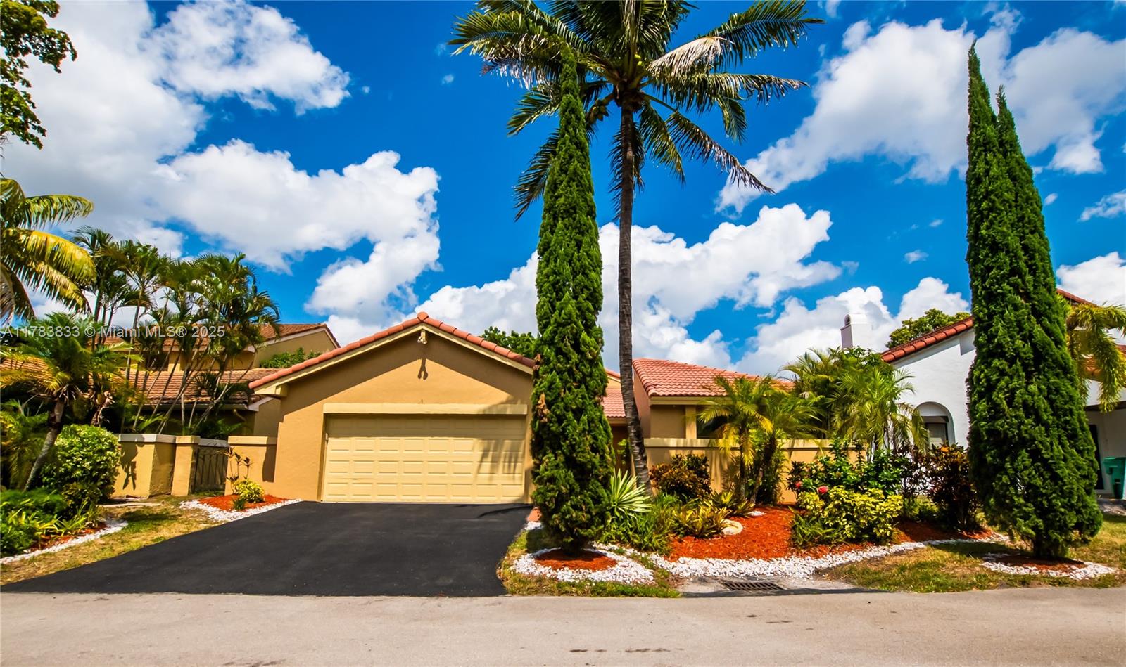 17411 NW 62 Ct