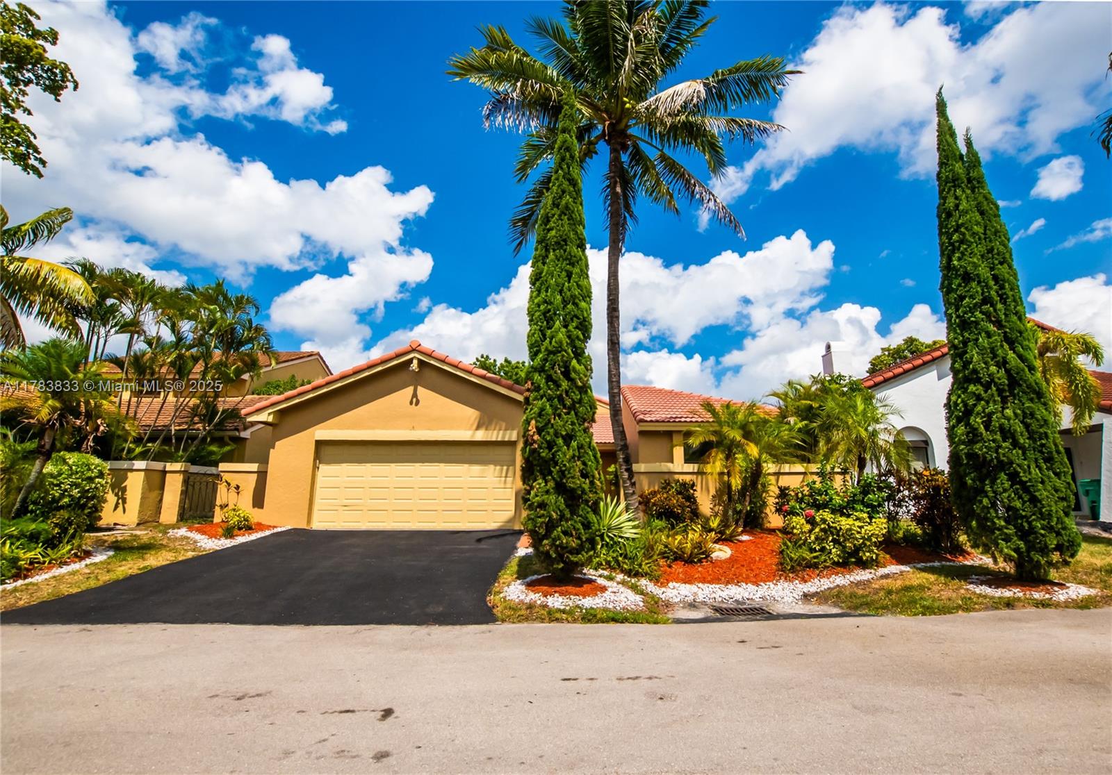17411 NW 62 Ct