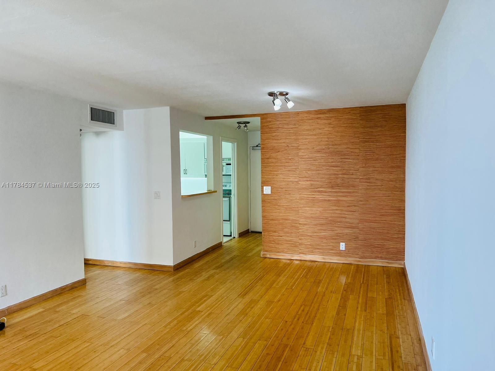200 SE 15th Rd # 14H