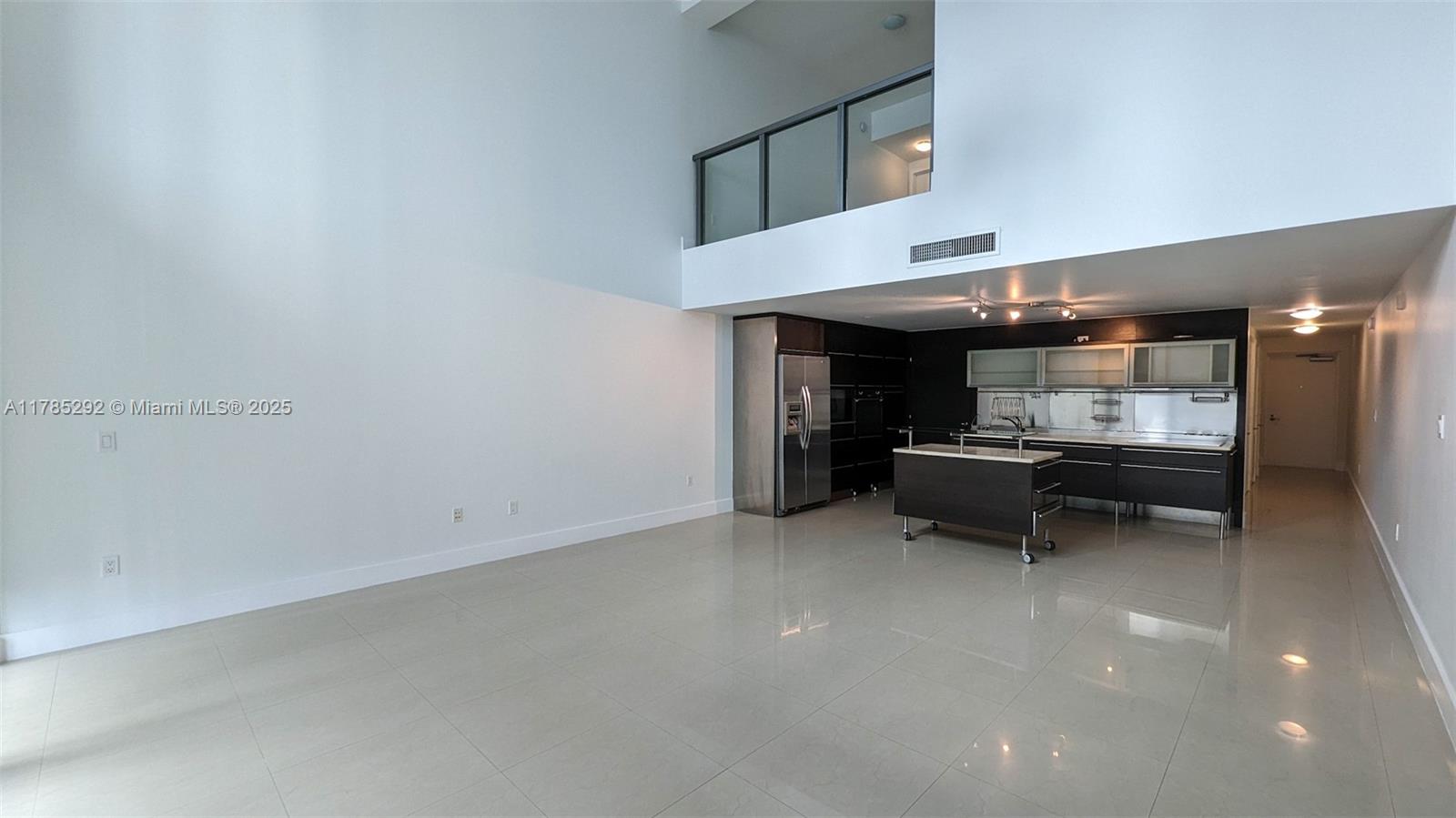 6000 Collins Ave # 103