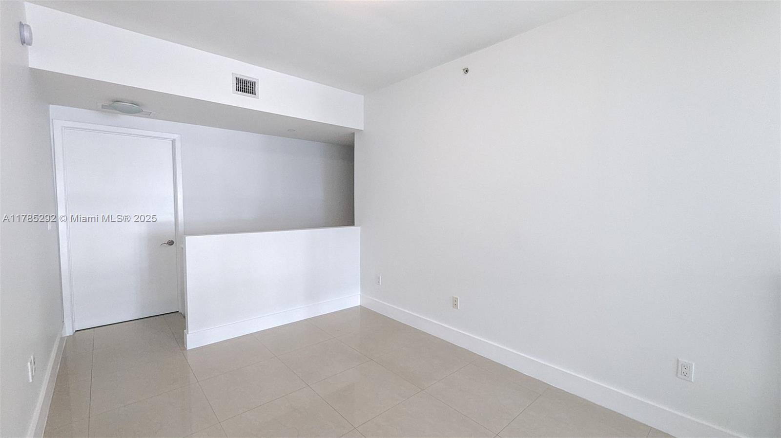 6000 Collins Ave # 103