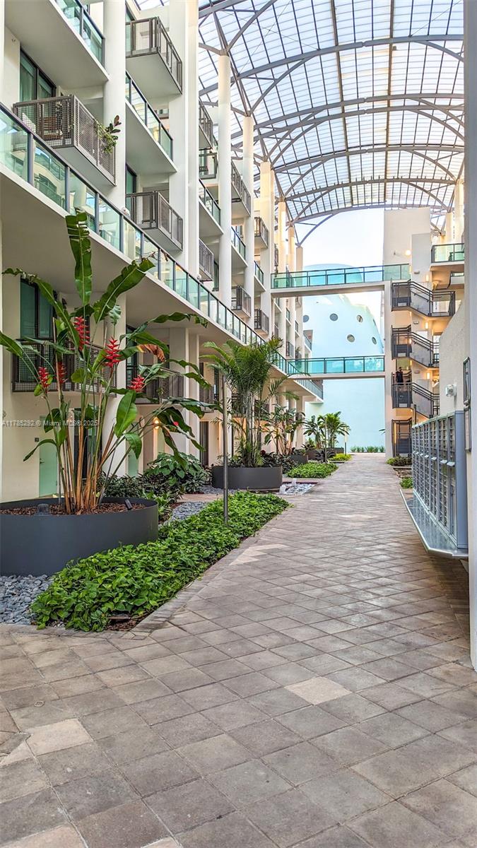 6000 Collins Ave # 103