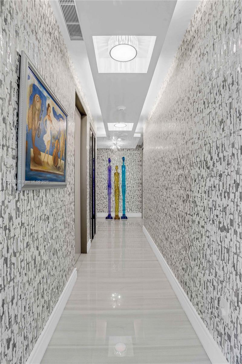 17901 Collins Ave # 4305