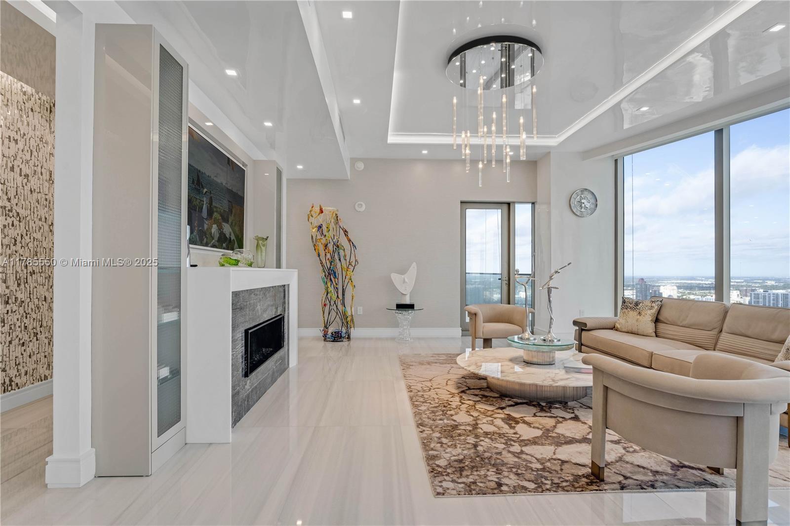 17901 Collins Ave # 4305