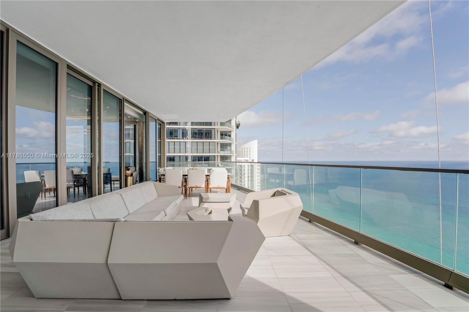 17901 Collins Ave # 4305