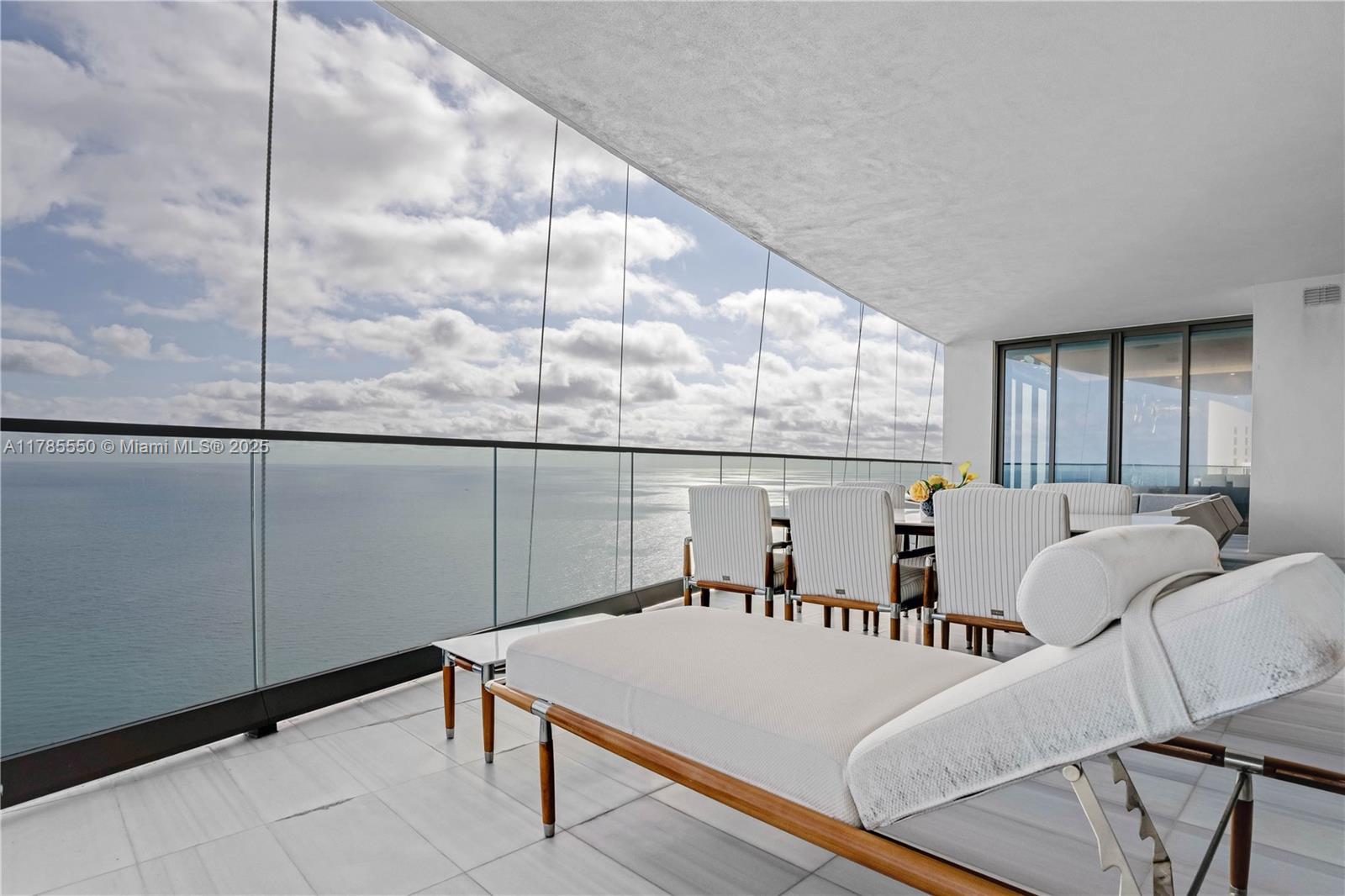 17901 Collins Ave # 4305