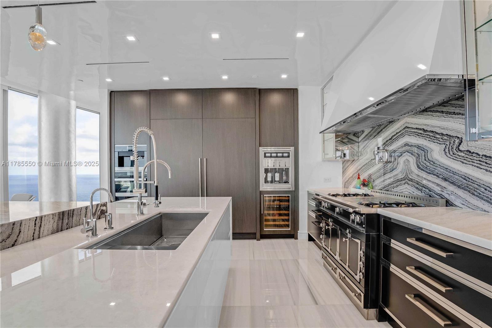 17901 Collins Ave # 4305