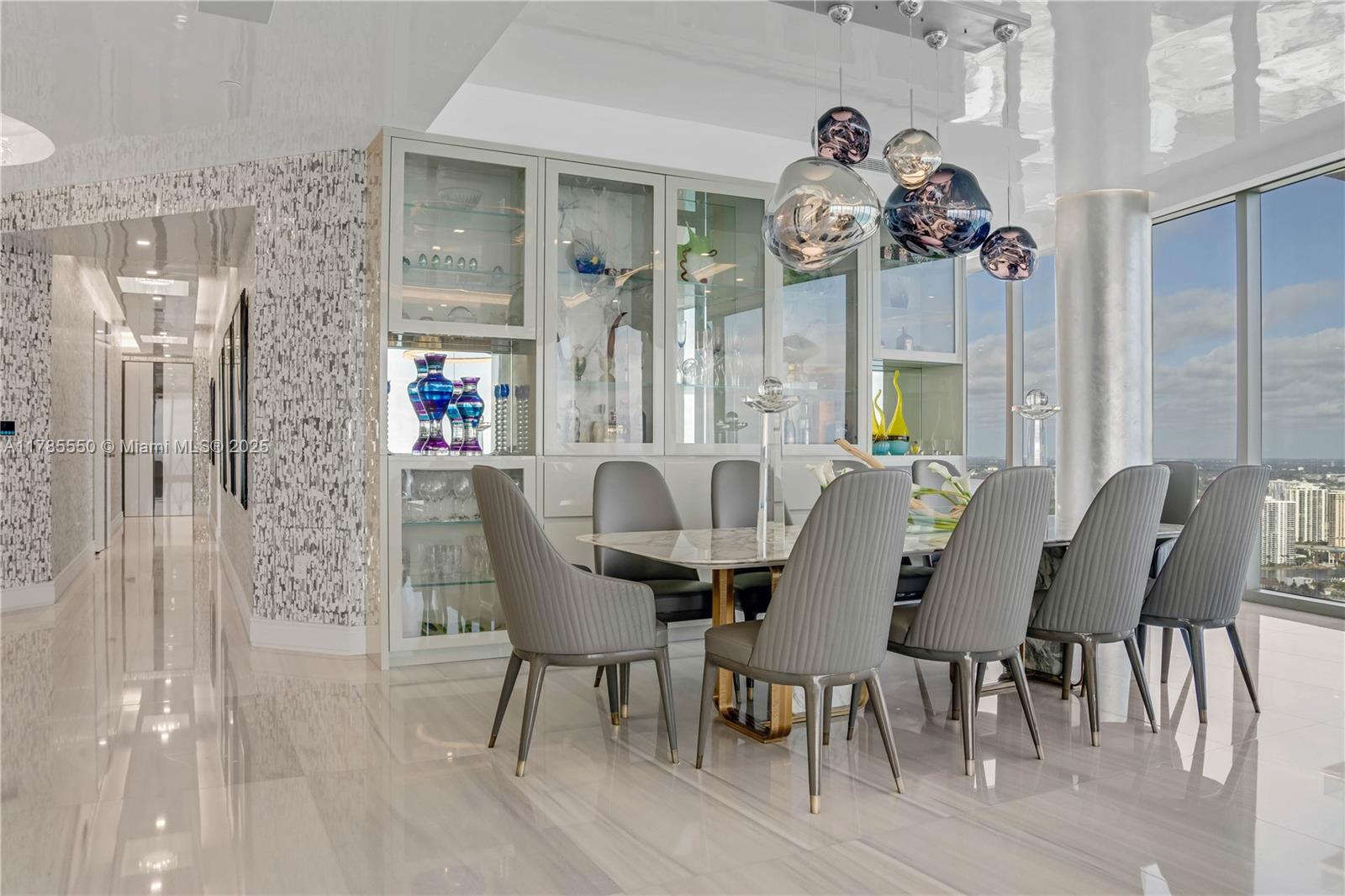 17901 Collins Ave # 4305