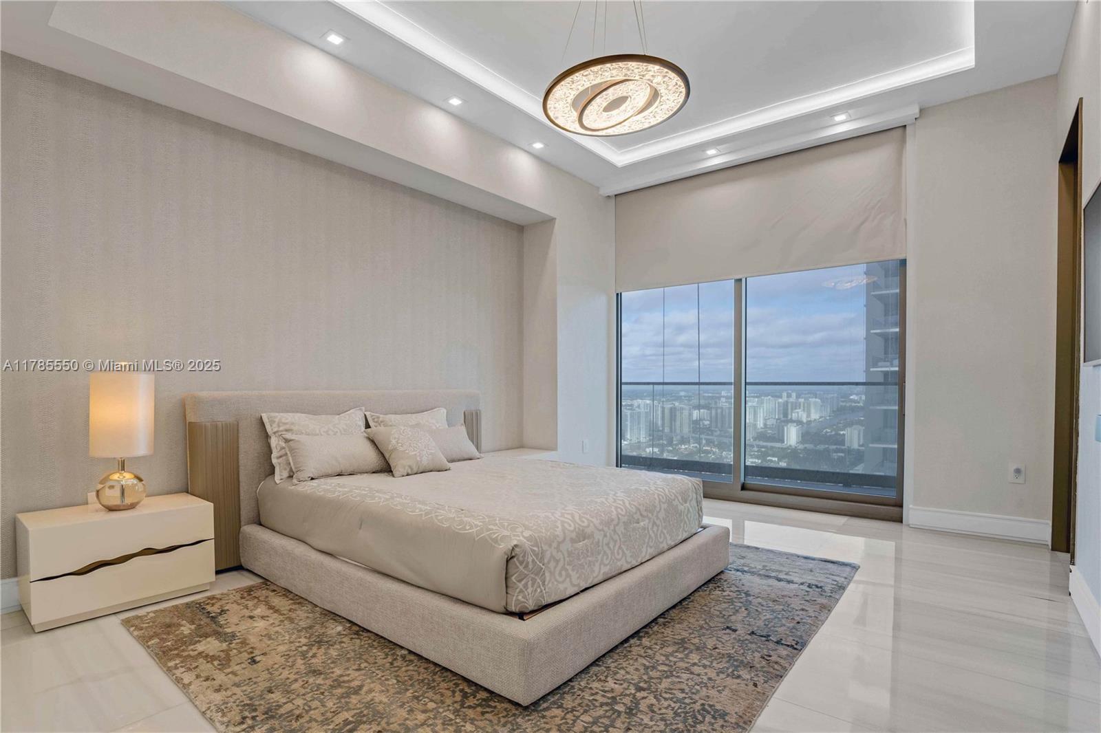 17901 Collins Ave # 4305
