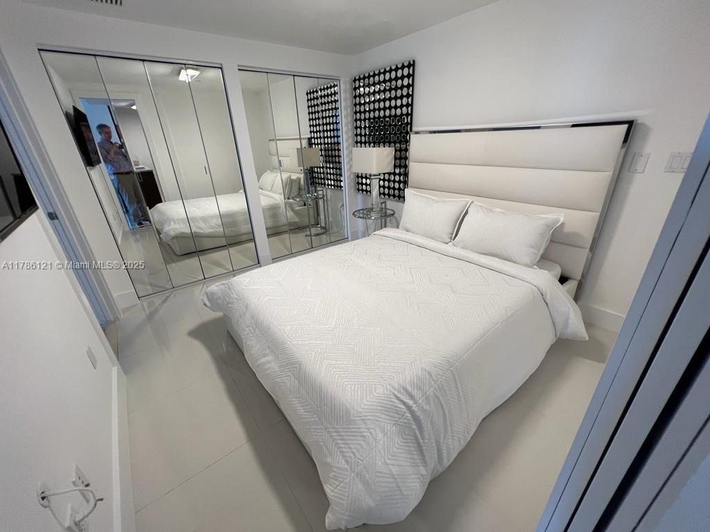 485 Brickell Ave # 2109