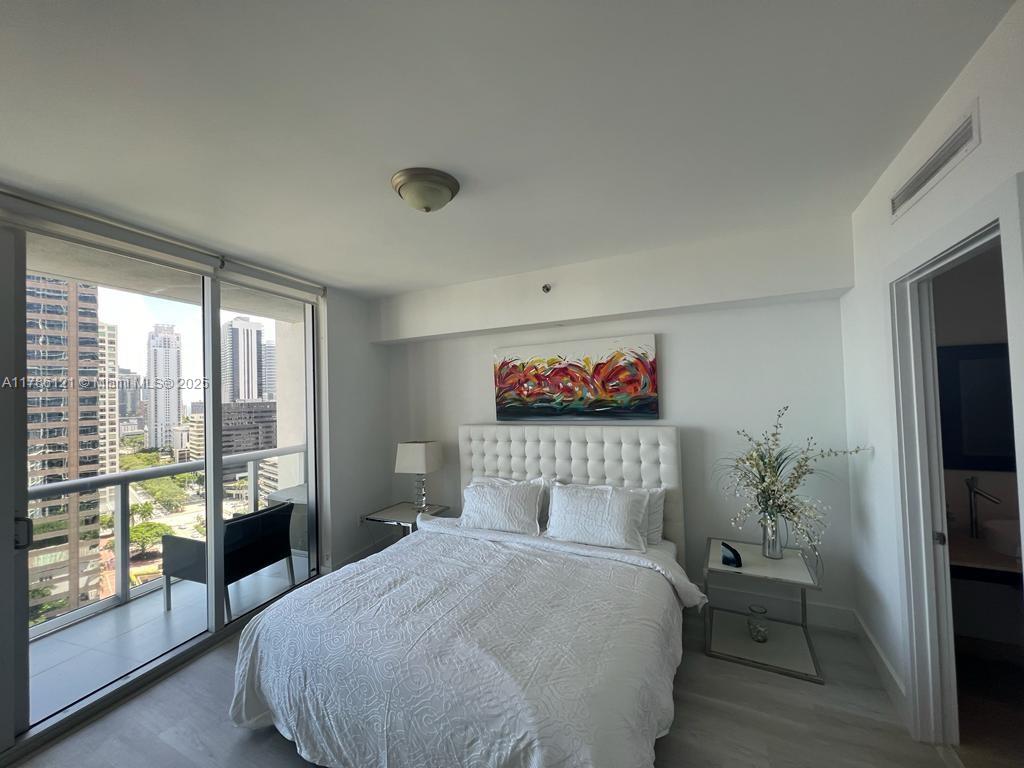 485 Brickell Ave # 2109