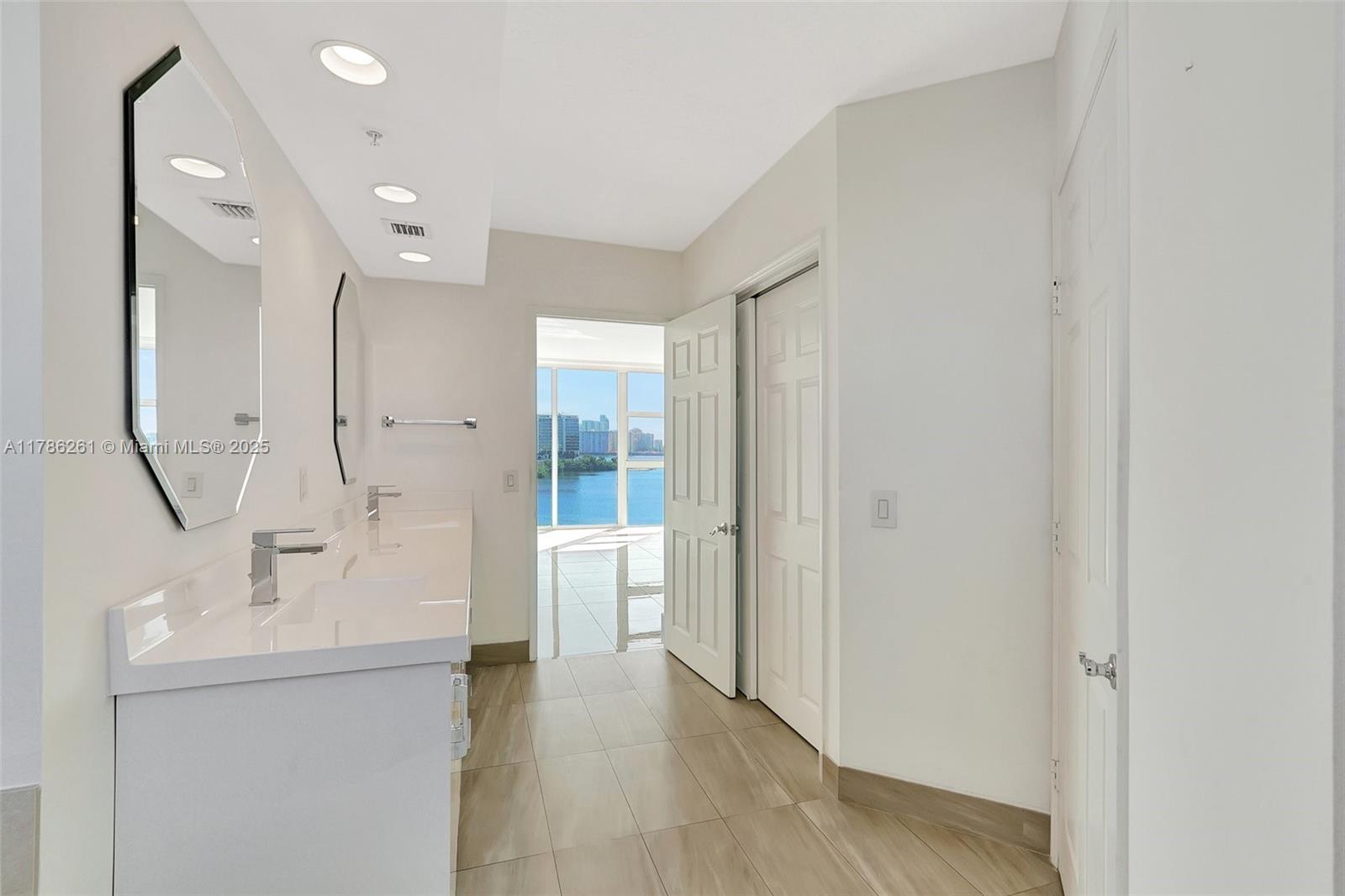 3370 Hidden Bay Dr # 910