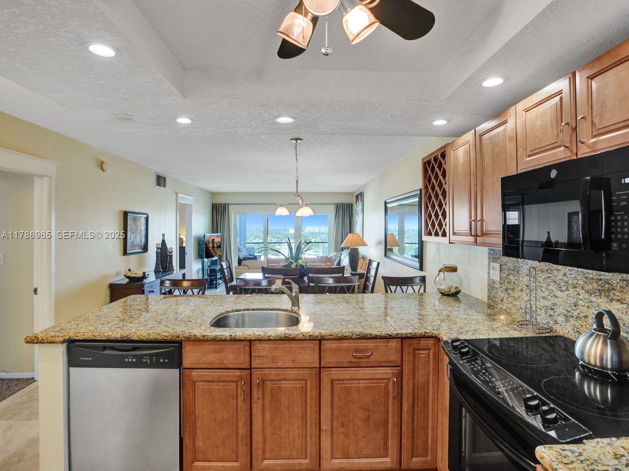 1500 S Ocean Boulevard 1408, Lauderdale-By-The-Sea Unit: 1408