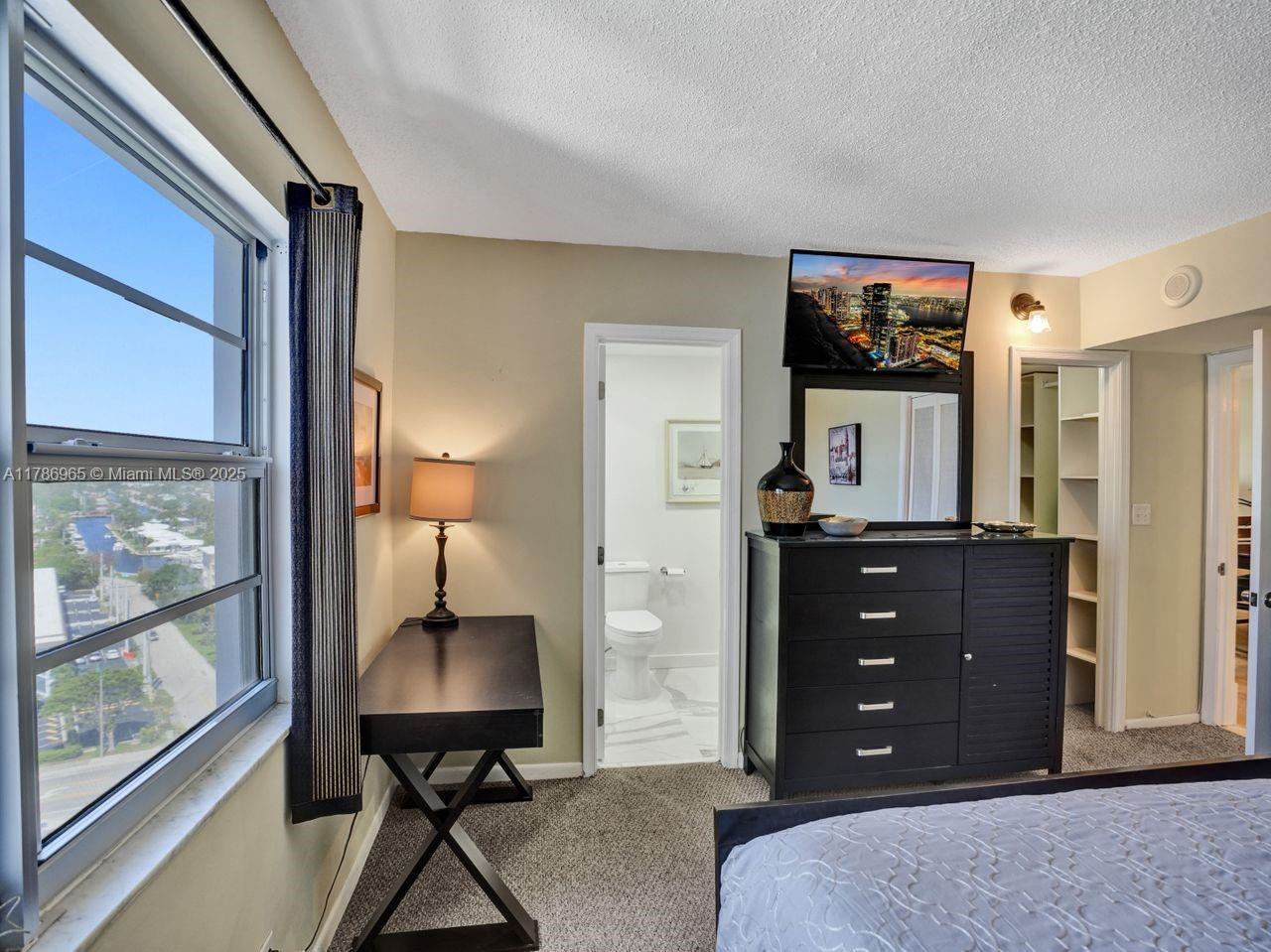 1500 S Ocean Boulevard 1408, Lauderdale-By-The-Sea Unit: 1408