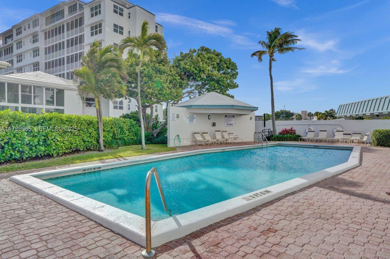 1500 S Ocean Boulevard 1408, Lauderdale-By-The-Sea Unit: 1408