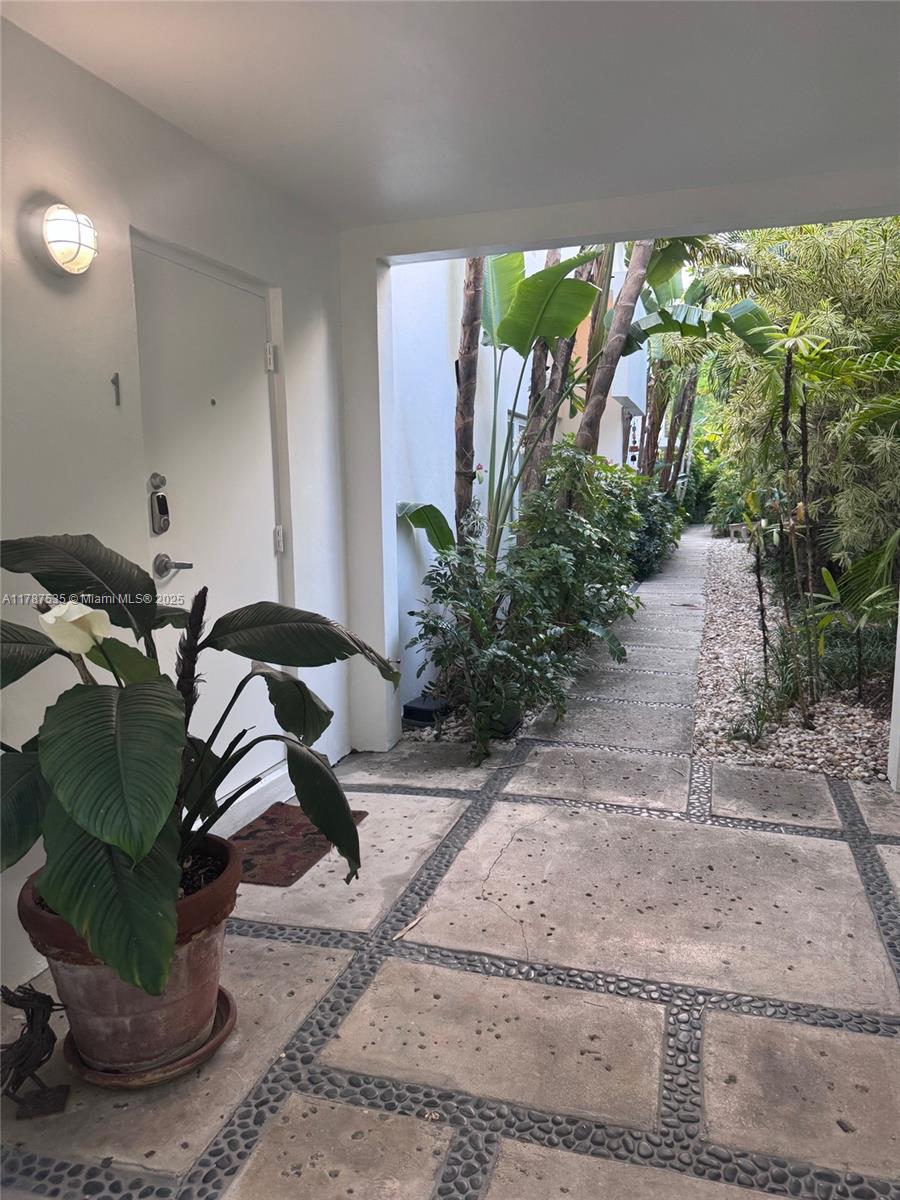 234 Meridian Ave # 1