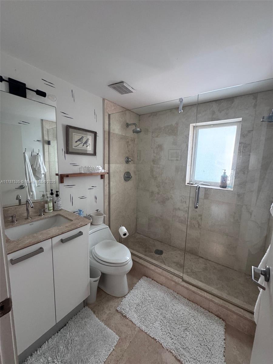 234 Meridian Ave # 1