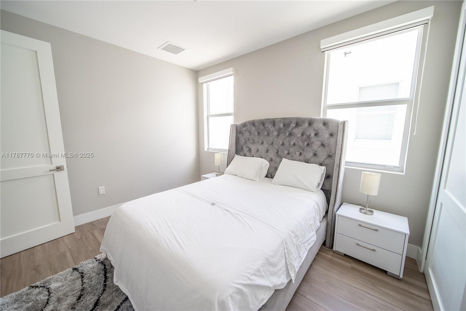 3653 SW 26th St # 3653