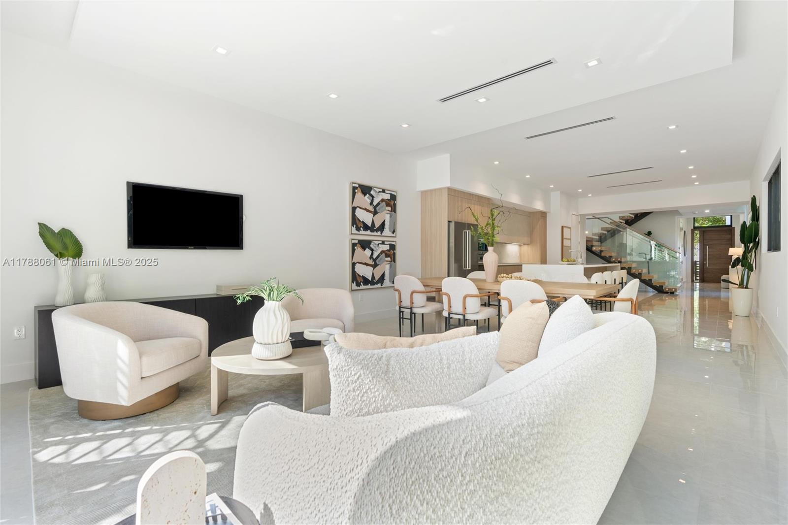 1233 SW 13th Ave # A