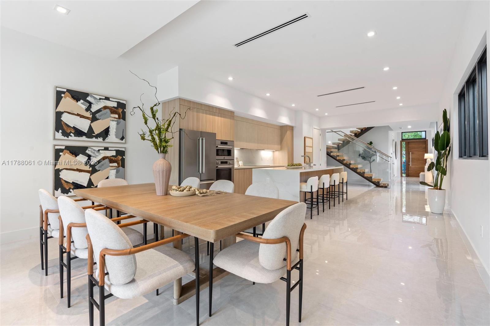 1233 SW 13th Ave # A