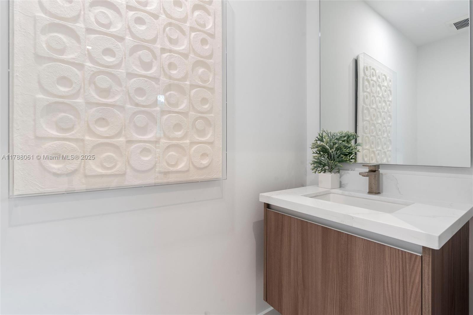 1233 SW 13th Ave # A