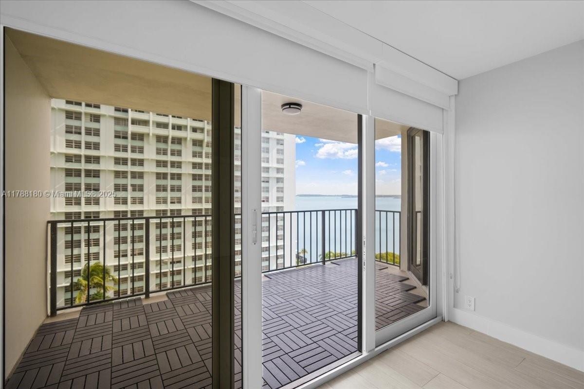 1865 BRICKELL Ave # A1005