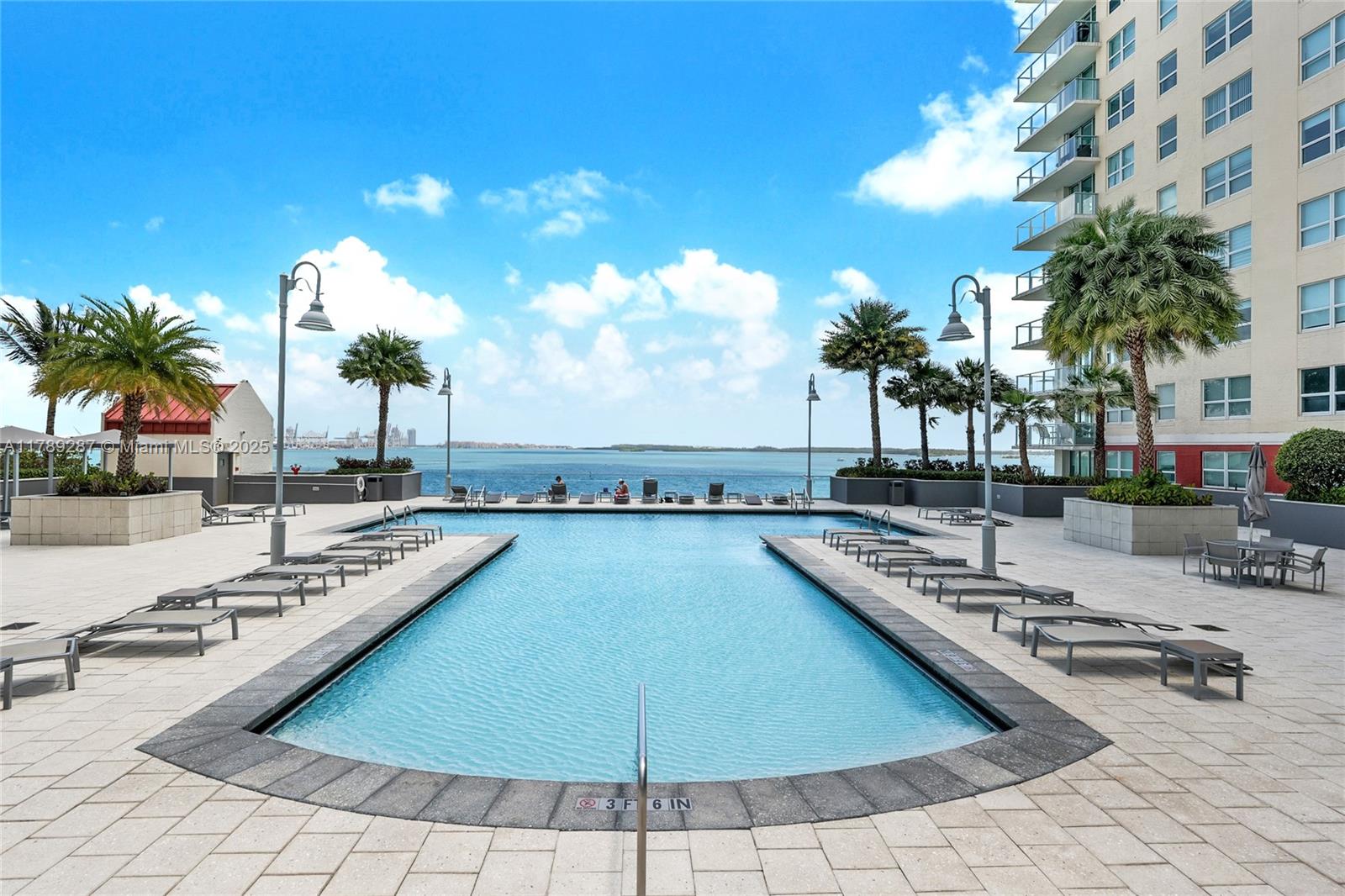 1155 Brickell Bay Dr # 1210