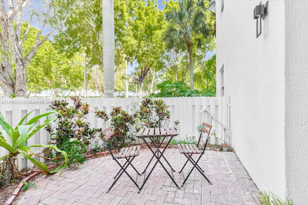 10730 NW 66 # 101