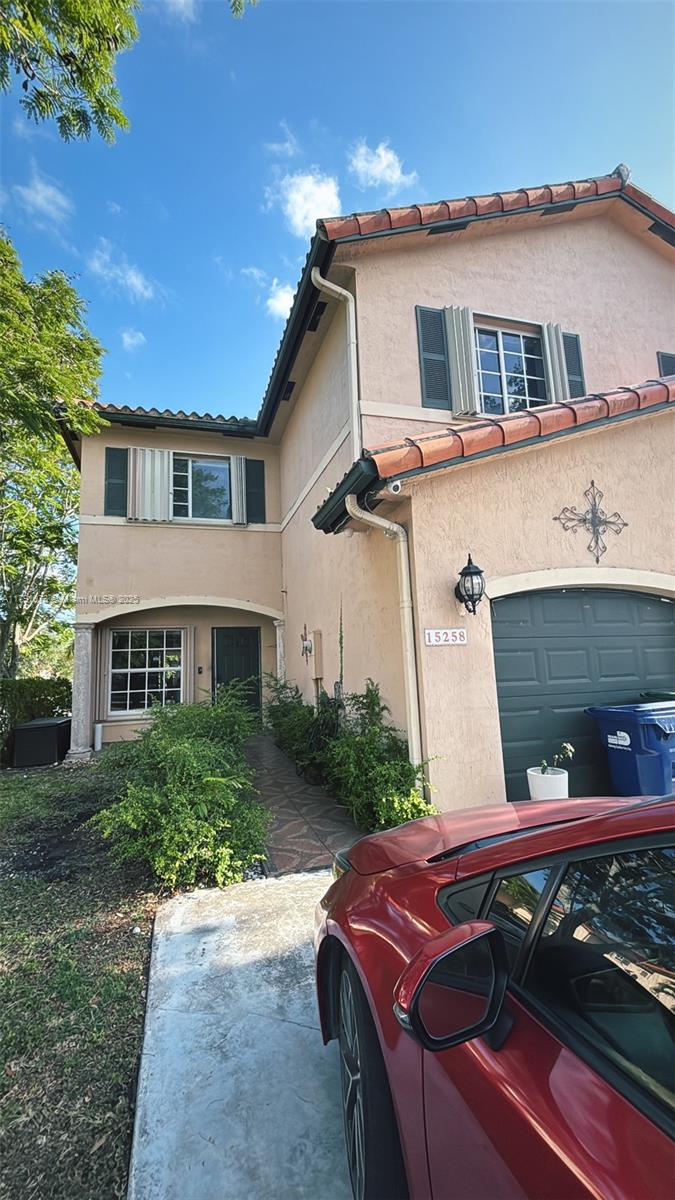 15258 SW 37th Ter