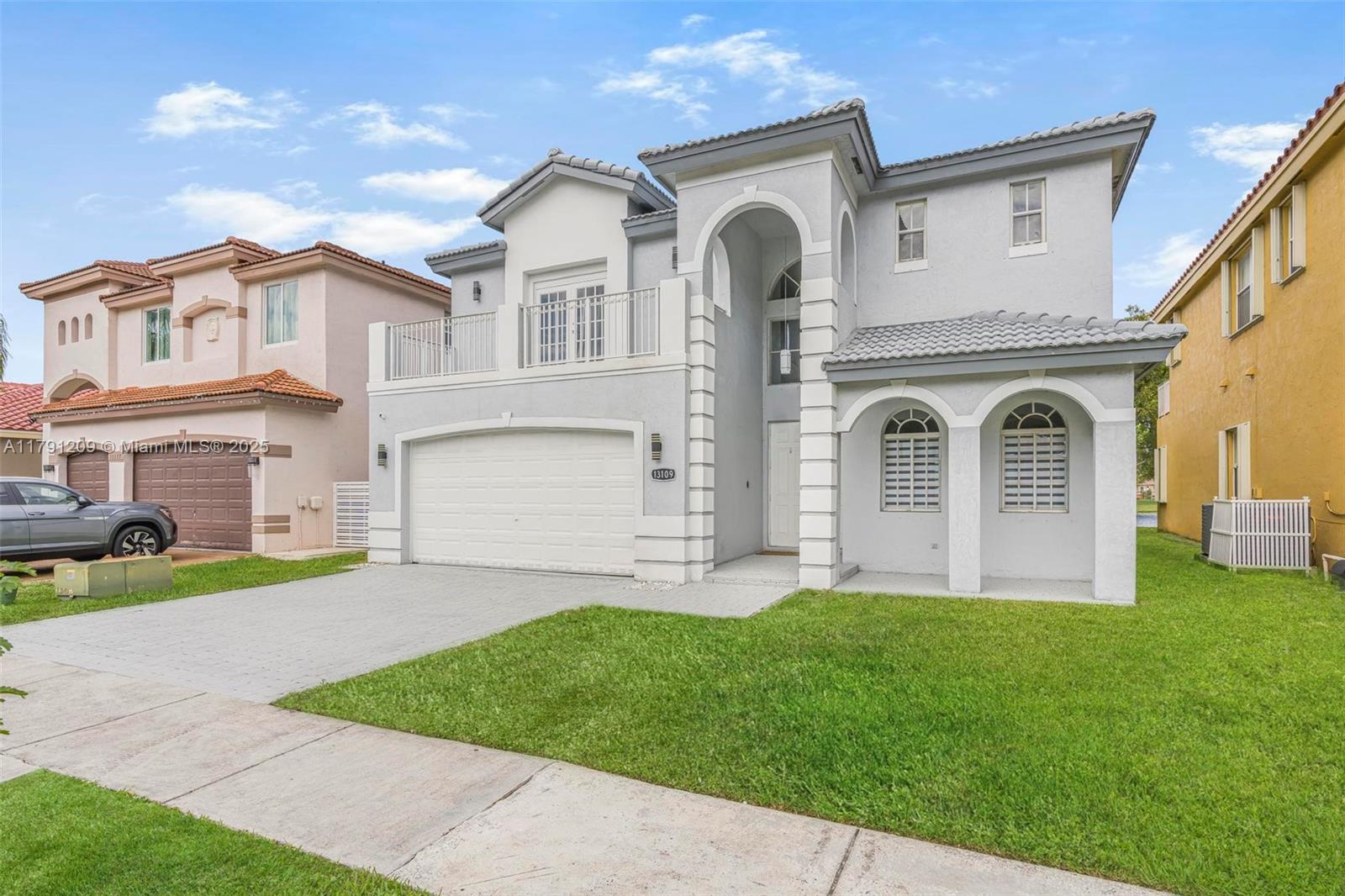 13109 SW 54th Ct