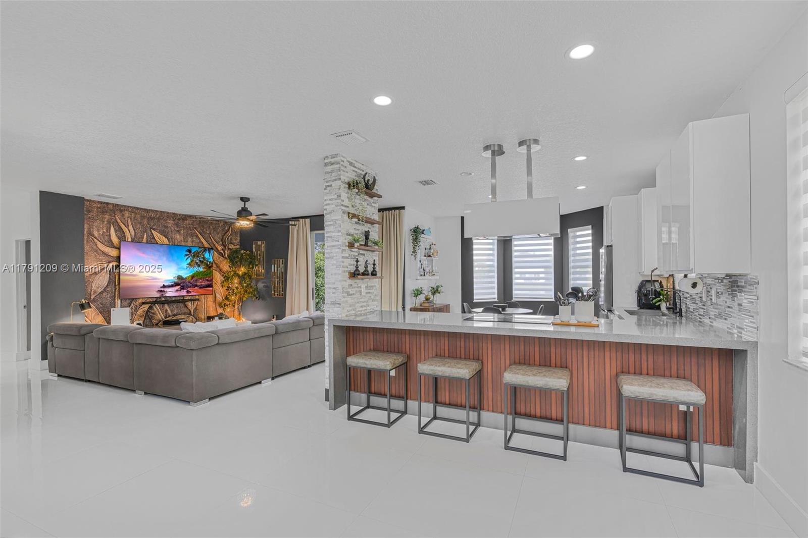 13109 SW 54th Ct