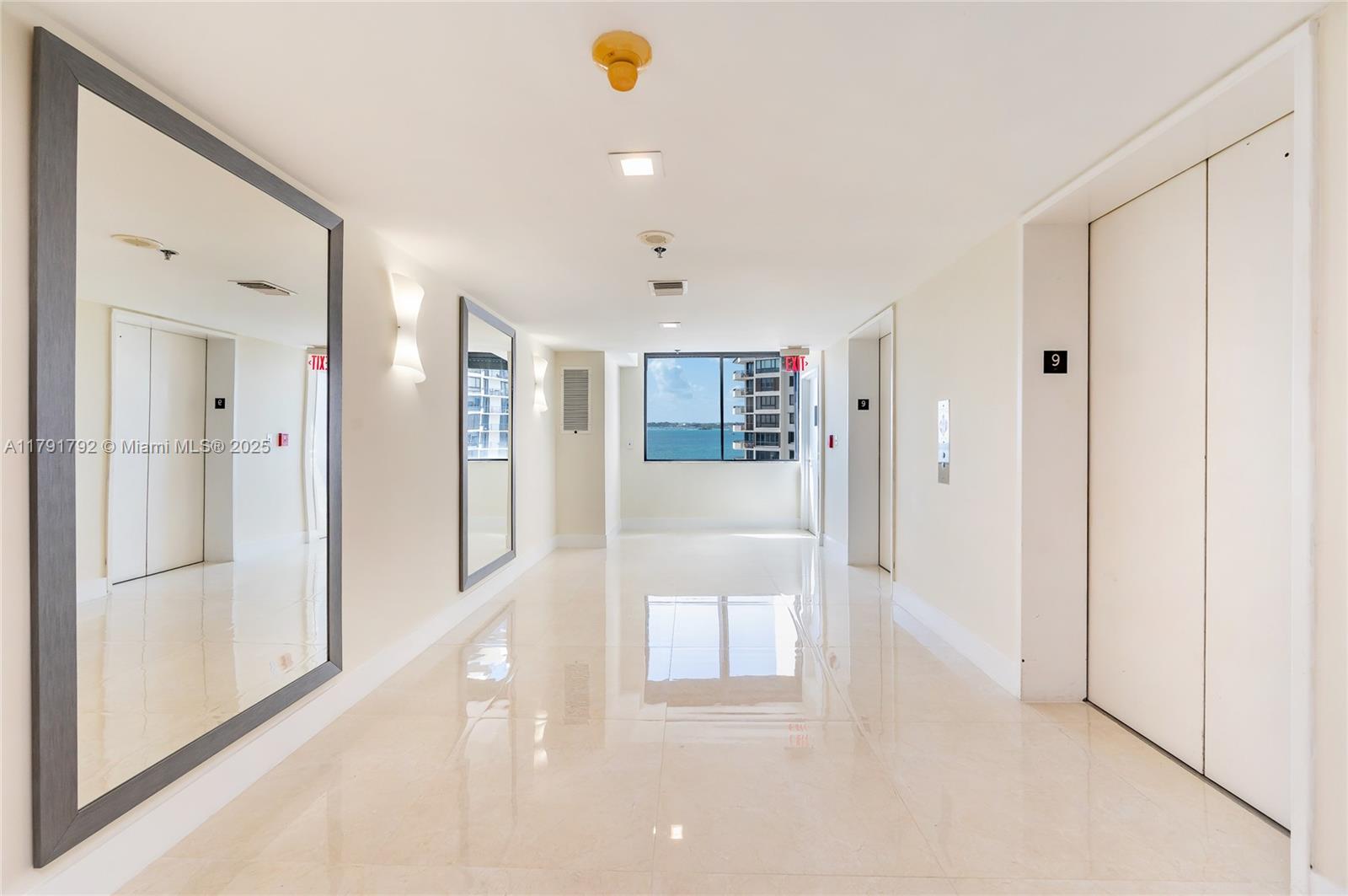 540 Brickell Key Dr # 905